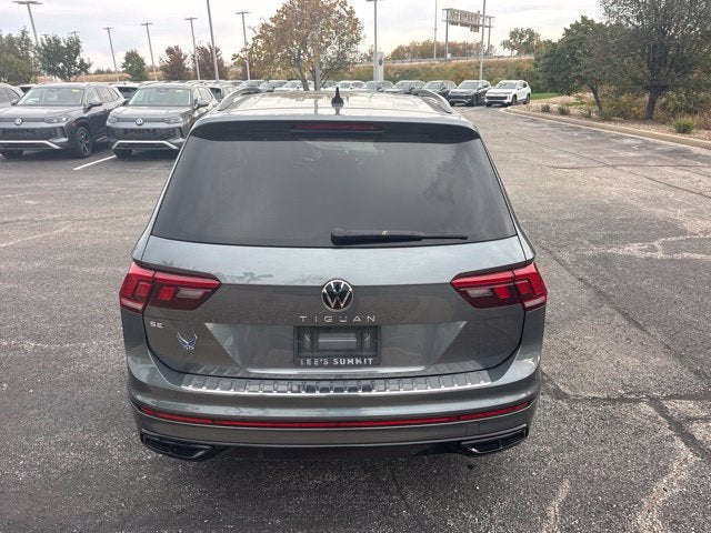2022 Volkswagen Tiguan SE R-Line Black