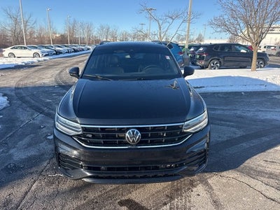 2024 Volkswagen Tiguan SE R-Line Black