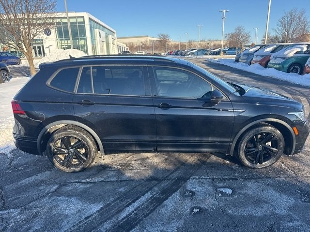 2024 Volkswagen Tiguan SE R-Line Black