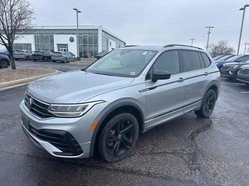 2023 Volkswagen Tiguan SE R-Line Black