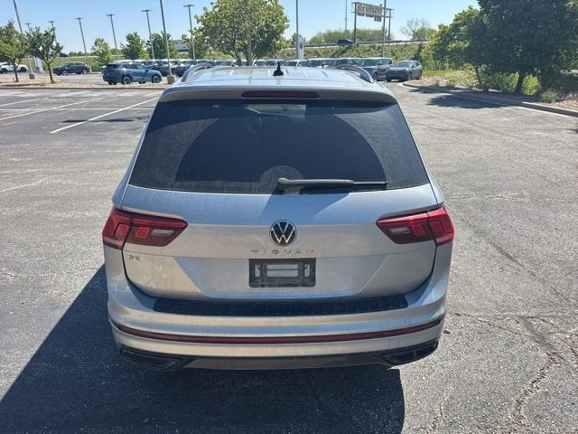 2023 Volkswagen Tiguan SE R-Line Black