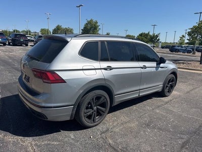 2023 Volkswagen Tiguan SE R-Line Black