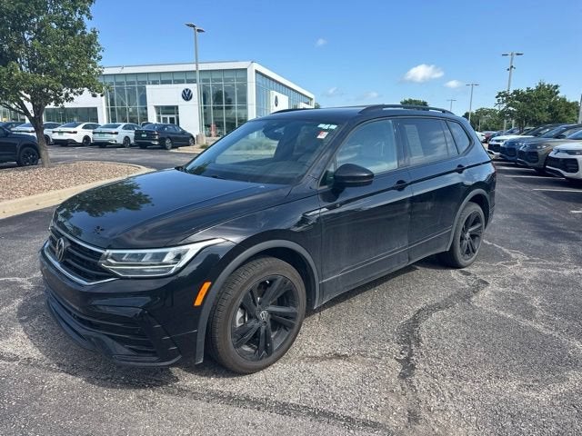 2023 Volkswagen Tiguan SE R-Line Black