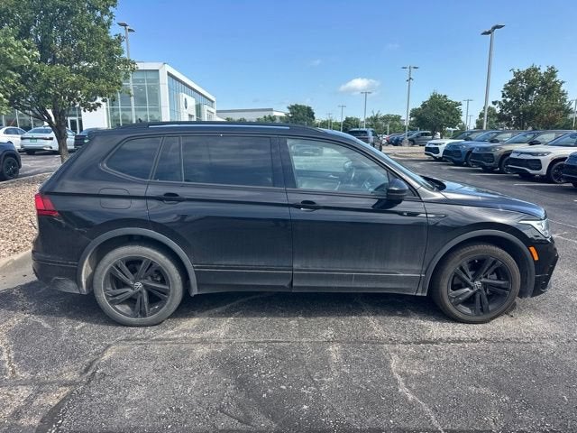 2023 Volkswagen Tiguan SE R-Line Black