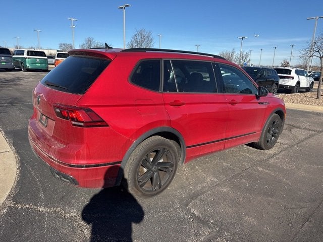 2024 Volkswagen Tiguan SE R-Line Black