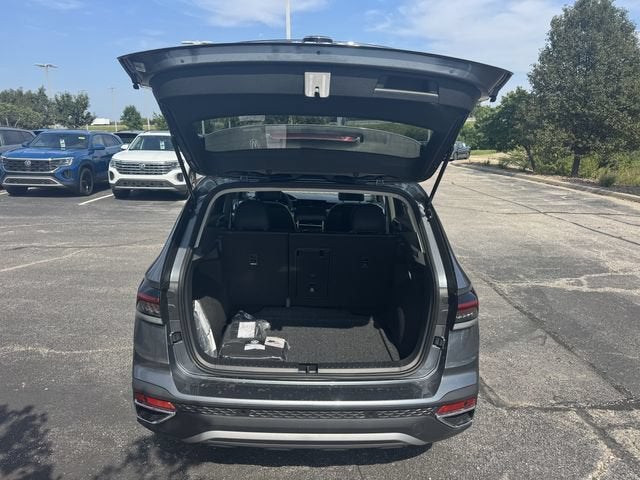 2026 Volkswagen Taos SE