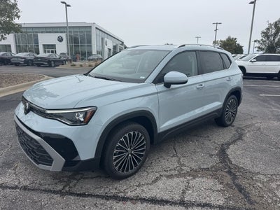 2027 Volkswagen Taos SE