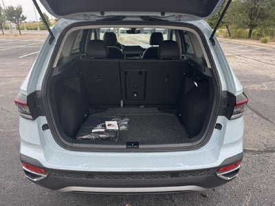 2027 Volkswagen Taos SE