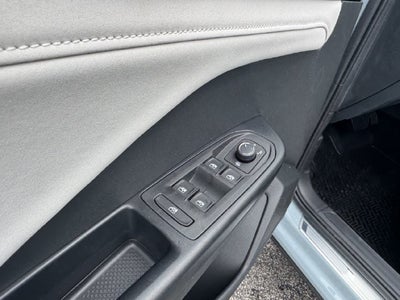 2027 Volkswagen Taos SE