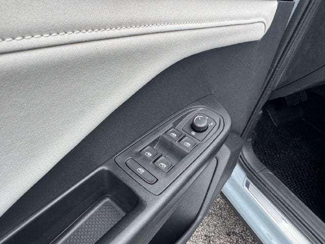 2027 Volkswagen Taos SE