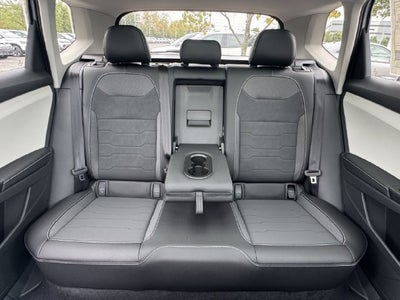 2027 Volkswagen Taos SE