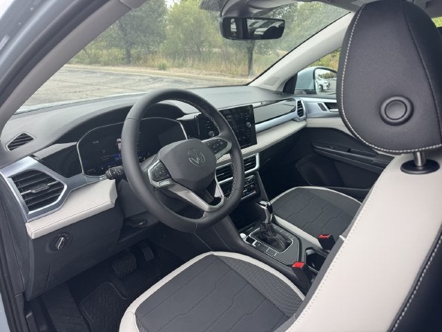 2027 Volkswagen Taos SE
