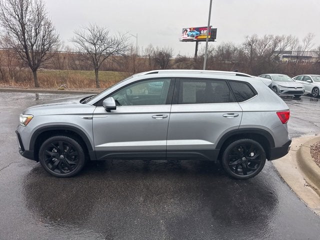 2023 Volkswagen Taos SE