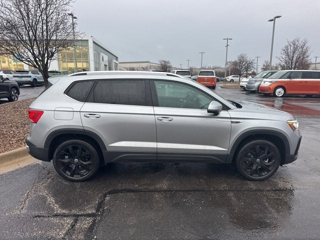 2023 Volkswagen Taos SE