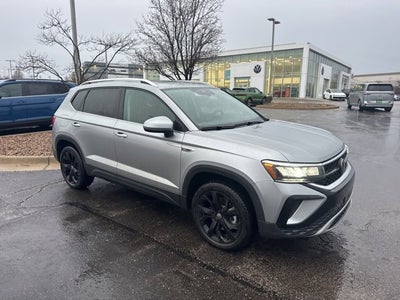 2023 Volkswagen Taos SE