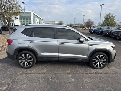 2023 Volkswagen Taos SE