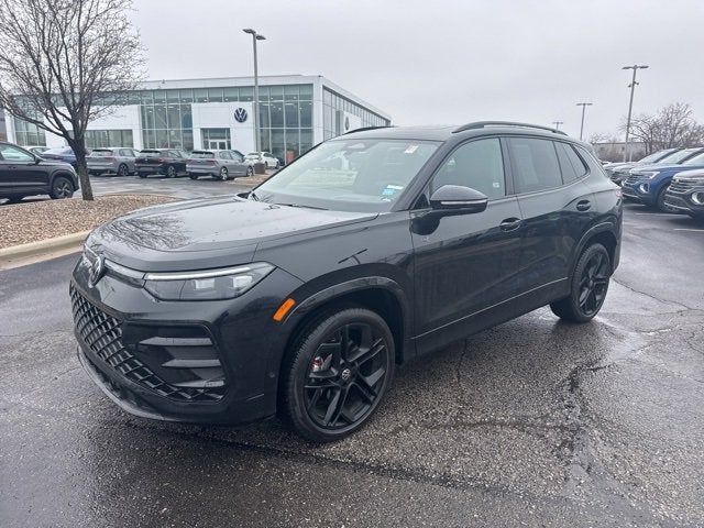 2025 Volkswagen Tiguan SE R-Line Black