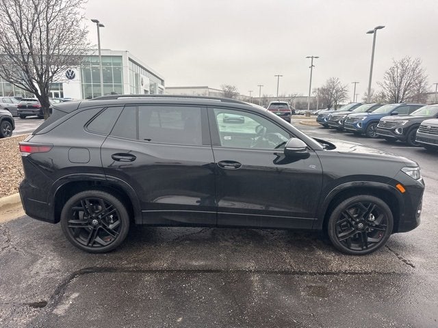 2025 Volkswagen Tiguan SE R-Line Black