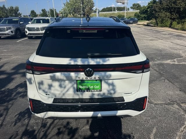 2026 Volkswagen Tiguan SE R-Line Black