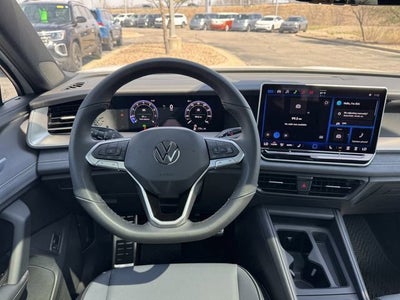2026 Volkswagen Tiguan SE R-Line Black