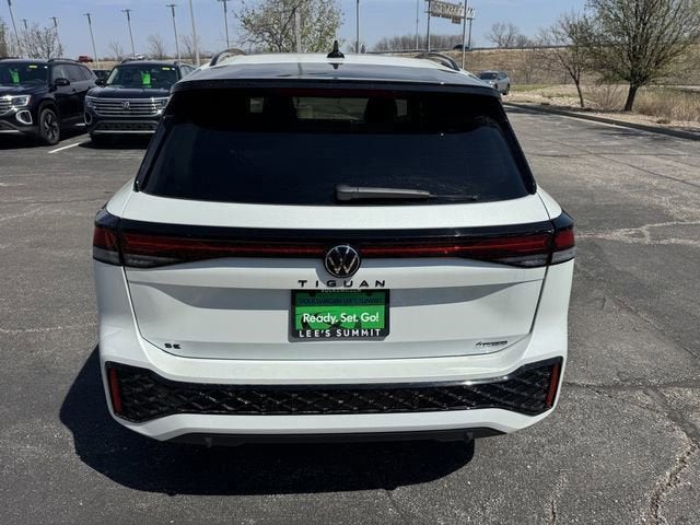 2026 Volkswagen Tiguan SE R-Line Black