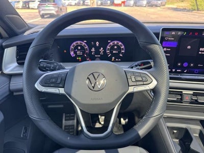 2026 Volkswagen Tiguan SE R-Line Black