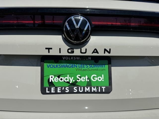 2026 Volkswagen Tiguan SE R-Line Black