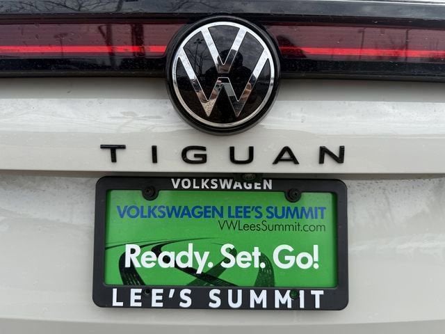 2026 Volkswagen Tiguan SE R-Line Black