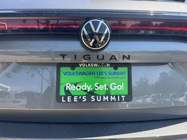 2026 Volkswagen Tiguan SE R-Line Black