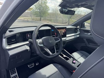 2026 Volkswagen Tiguan SE R-Line Black