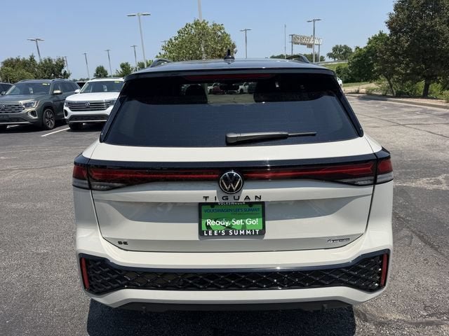 2026 Volkswagen Tiguan SE R-Line Black