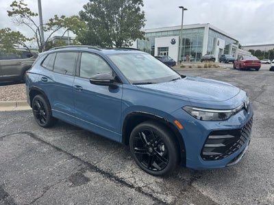 2026 Volkswagen Tiguan SE R-Line Black