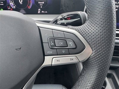 2026 Volkswagen Tiguan SE R-Line Black