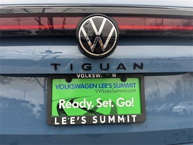 2026 Volkswagen Tiguan SE R-Line Black