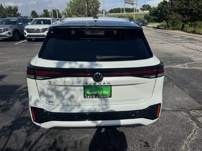2026 Volkswagen Tiguan SE R-Line Black