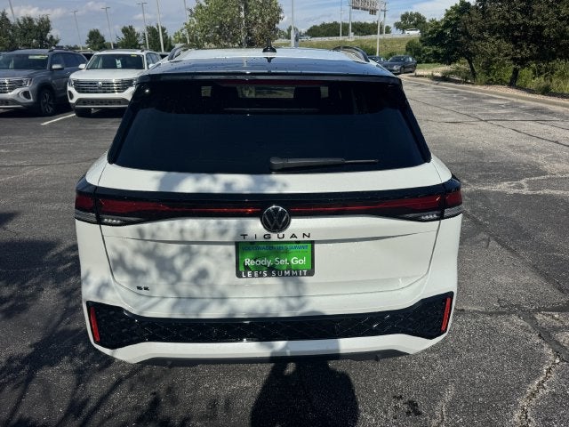 2026 Volkswagen Tiguan SE R-Line Black
