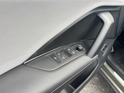 2025 Volkswagen Tiguan SE R-Line Black