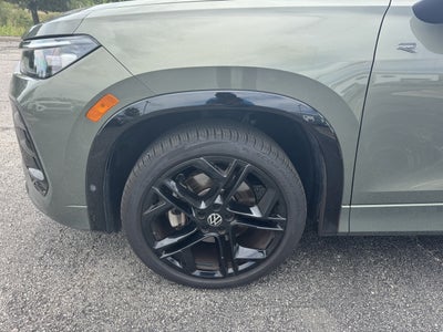 2025 Volkswagen Tiguan SE R-Line Black