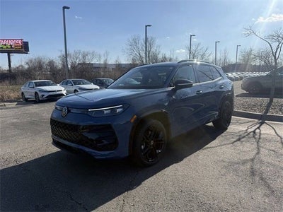 2026 Volkswagen Tiguan SE R-Line Black