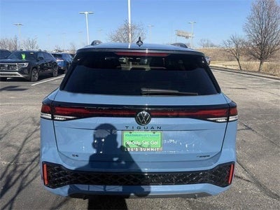 2026 Volkswagen Tiguan SE R-Line Black