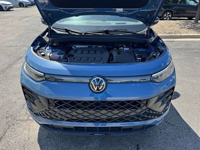 2026 Volkswagen Tiguan SE R-Line Black