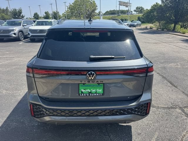 2026 Volkswagen Tiguan SE R-Line Black