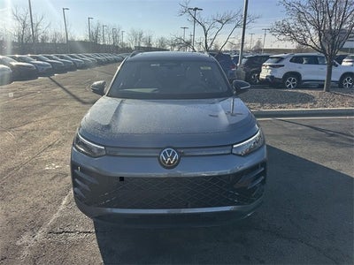 2026 Volkswagen Tiguan SE R-Line Black