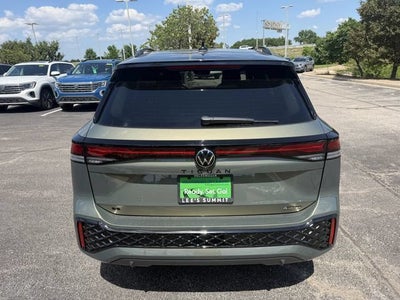 2026 Volkswagen Tiguan SE R-Line Black