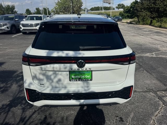 2026 Volkswagen Tiguan SE R-Line Black