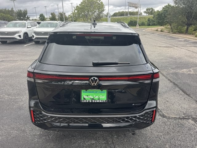 2026 Volkswagen Tiguan SE R-Line Black
