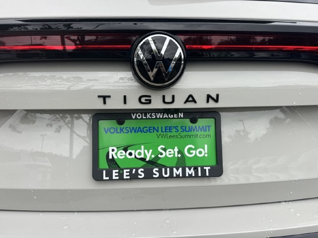 2026 Volkswagen Tiguan SE R-Line Black