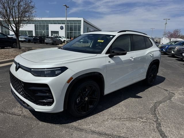 2026 Volkswagen Tiguan SE R-Line Black