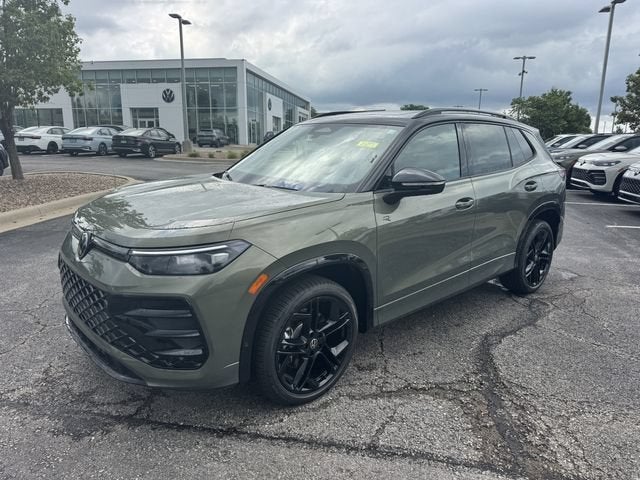 2026 Volkswagen Tiguan SE R-Line Black