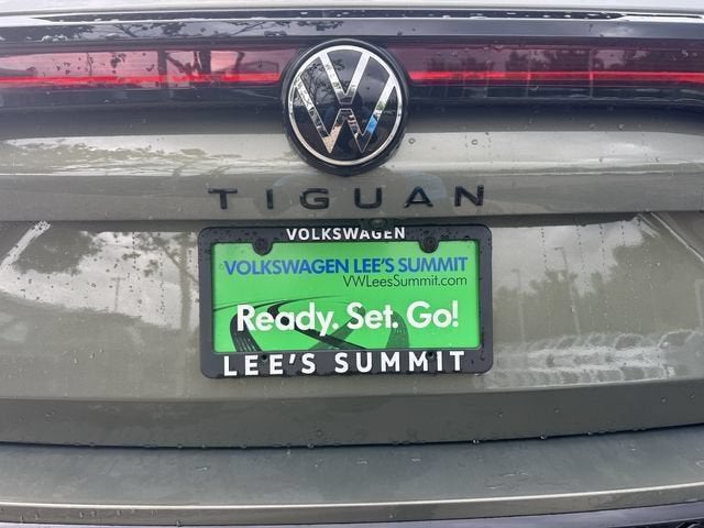 2026 Volkswagen Tiguan SE R-Line Black